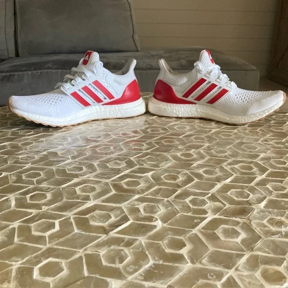 Adidas men’s Ultra boost 1.0 in Cloud White/Better Scarlet/Gum (8) - Picture 8 of 13
